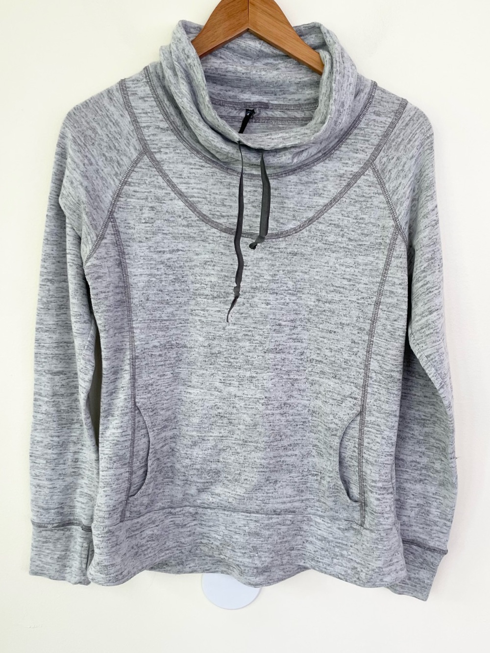 KUHL Funnel Neck Drawstring Sweatshirt Heathered Grey M Medium Layering Gorpcore